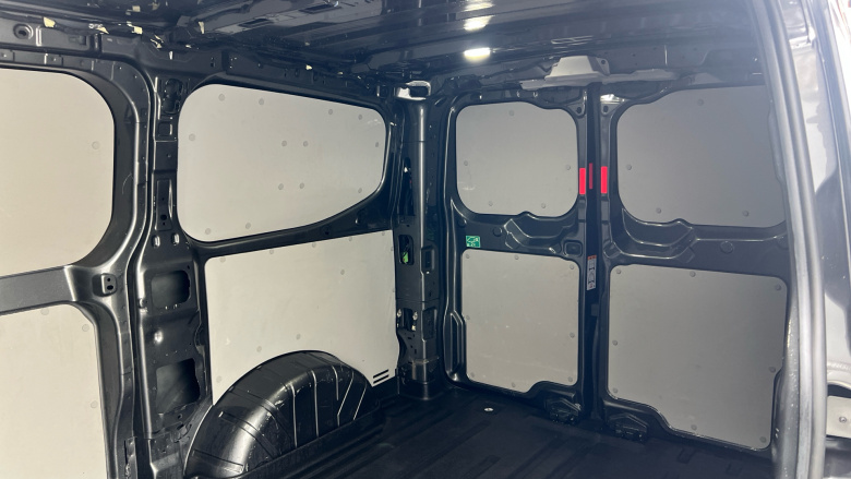 Ford Transit Custom 300 L1 Diesel Fwd 2.0 EcoBlue 136ps H1 Van Limited